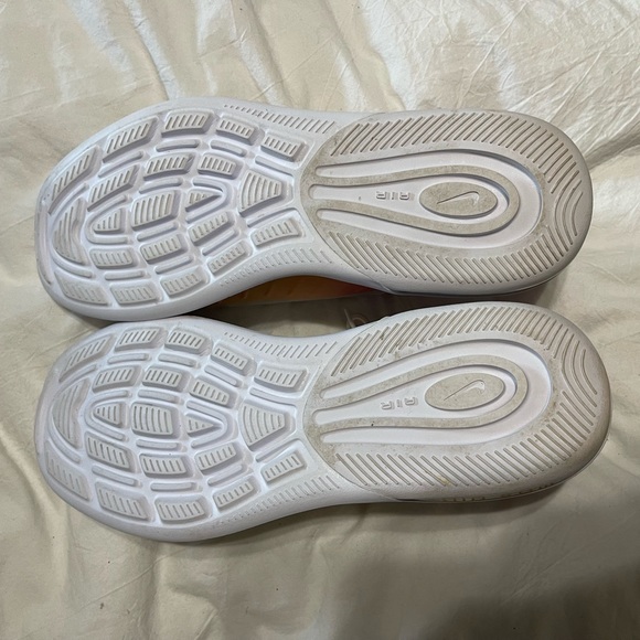 Nike Air Max - Picture 5 of 7